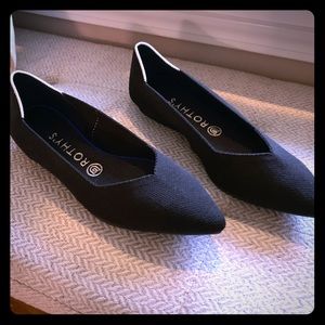 Rothy style black pointed toe flats